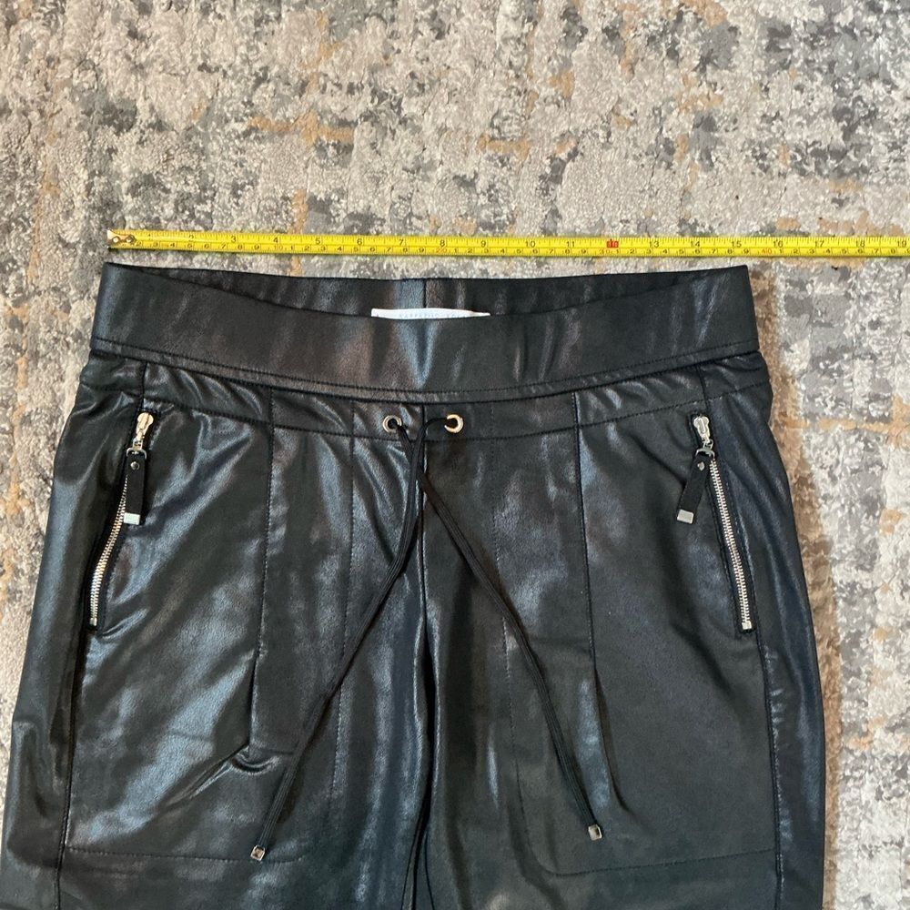 RAFFAELLO ROSSI FAUX LEATHER CANDY PANTS! EUC! SIZE 8 - Picture 3 of 8
